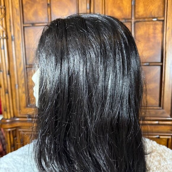 Freetress Equal 25" Susan Lace Front Shake-N-Go Color 1B Synthetic Wig - Picture 7 of 16